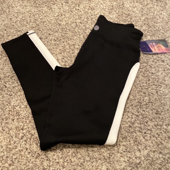 NWT activewear lot - Picture 5 of 10